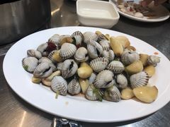 -胡须佬鸡煲四季火锅店(石厦西村直营店)
