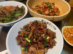 -富正毅三下锅·湘西韵味(天门山索道店)