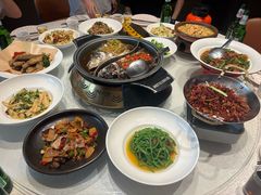 -阿瓦山寨·湘菜现炒·剁椒鱼头王(咸阳总店)