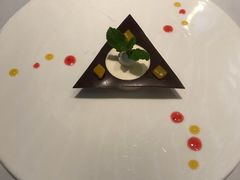 -GreyWhale灰鲸餐厅(武汉国际广场店)