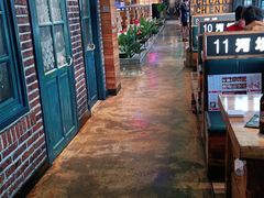 大堂-河坝烧烤串城(金达莱店)