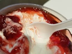 草莓圣代-麦当劳(皇岗路店)