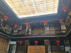 -蔼若春.传承三十年云南菜(金碧公园店)