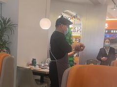 -黄记煌三汁焖锅(新佳丽江汉路店)