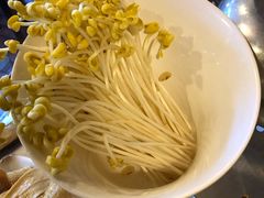 豆芽-山城年华老火锅(玉林店)