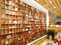 -猫的天空之城概念书店(印象城购物中心店)