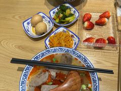 -舌尖尖·兰州牛肉面(浦东机场店)
