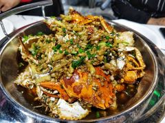 -凤凰路何眼镜香辣蟹(花果园店)