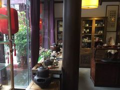 -群贤毕至