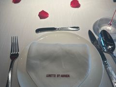 -弦月窗LUNETTE BY AMANDA(复兴路店)