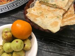 -杨肥肠火锅大排档(火车站花园店)