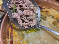 -洱火云南酸菜牛肉火锅(石景山当代商城店)