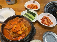 -喇喇排骨火锅·传统韩式脊骨汤(望京西园总店)