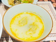 -蟹黄鱼·楼上面馆(外滩中央旗舰店)