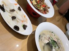 -严记小天府酸菜鱼(西四路店)