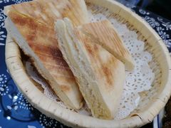 -八两八金·莱芜特色炒鸡(市南漳浦路店)