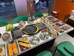 -山野的朋友露营炭火烤肉