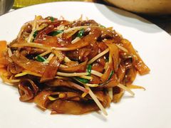 炒牛河-尚一汤 广东炖汤(金桥国际店)