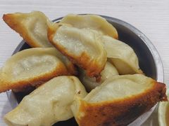 -黄阿姨锅贴大王(万航渡路店)