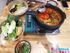 -黔二妞地摊火锅(龙华清湖店)