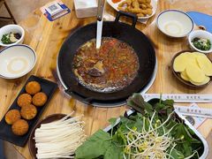 -黔老锅地摊火锅(盐务街店)