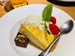芝士蛋糕-Lia Cafe Bar Restaurant松山咖啡屋