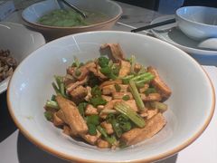 -状元人家·公园别墅衡东土菜(溪悦荟店)