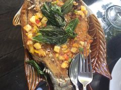 -Baan Ploy Samed Restaurant ร้านอาหารบ้านพลอยเสม็ด