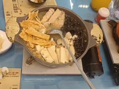 -刘姐啤酒鱼民族演艺餐厅(西街总店)