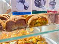 贝贝南瓜芝士香蒜鸡-PAOPAO Bakery&Café(港汇店)