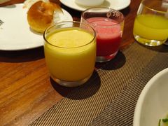 -大中华希尔顿酒店-念自助餐·海南美食·三文鱼