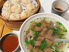 -馋三尺蟹粉小笼(人民广场店)