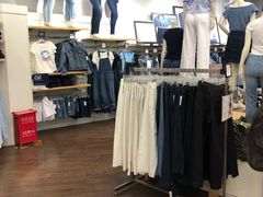 -GAP(王府井奥莱·香江小镇店)