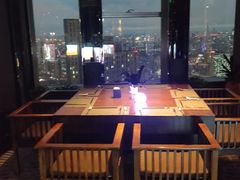 -唐拉雅秀酒店-西锦汇空中BBQ·思创餐厅