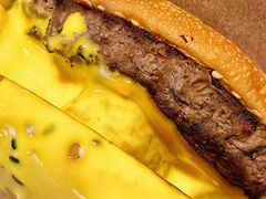 双层安格斯MAX厚牛芝士堡-麦当劳(鼓楼店)