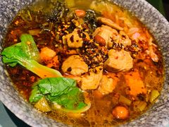 -八月美食小馆(银泰城总店)