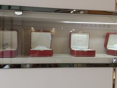 -沐渔二手奢侈品黄金手表包包回收·中古店(广州塔店)