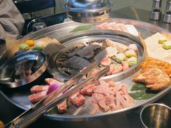 -哈哈碳都·牛肋条无限自助烤肉(宝龙店)