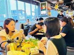 -大头虾越式风味餐厅(光明广场店)