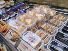 -85度C(生甜甜圈研究工坊·上海松江人民北路店)