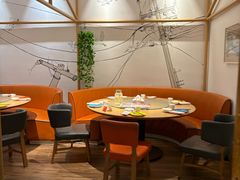 -渝信川菜 · 川味家常菜(财富购物中心店)