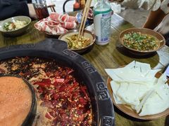 -黄潇洒老火锅(九眼桥宏济巷店)