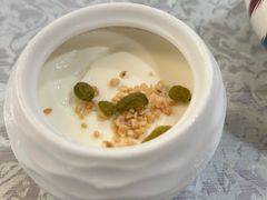 -汗腾格里·风味餐厅(新疆驻京办店)