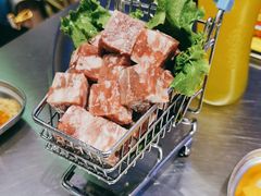 雪花牛肉粒-马路牙子烧烤音乐酒馆(望京店)