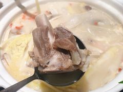 -三人行骨头王火锅(长寿店)