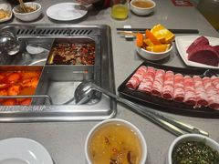 -海底捞火锅(曹安公路店)