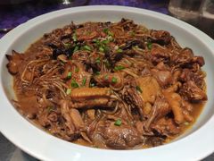小鸡炖蘑菇-95号酱骨·一块豆腐(展春园西路店)
