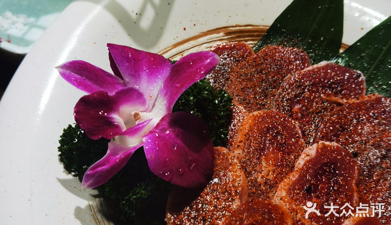 挑个雪天❄️来樱花树下烤肉肉🥩