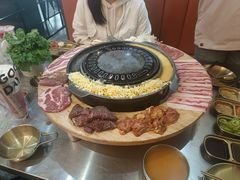 -胡悦里韩式烤肉(芝罘万达广场店)