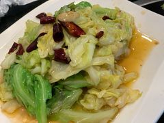 炝炒圆白菜-红京鱼(西坝河店)